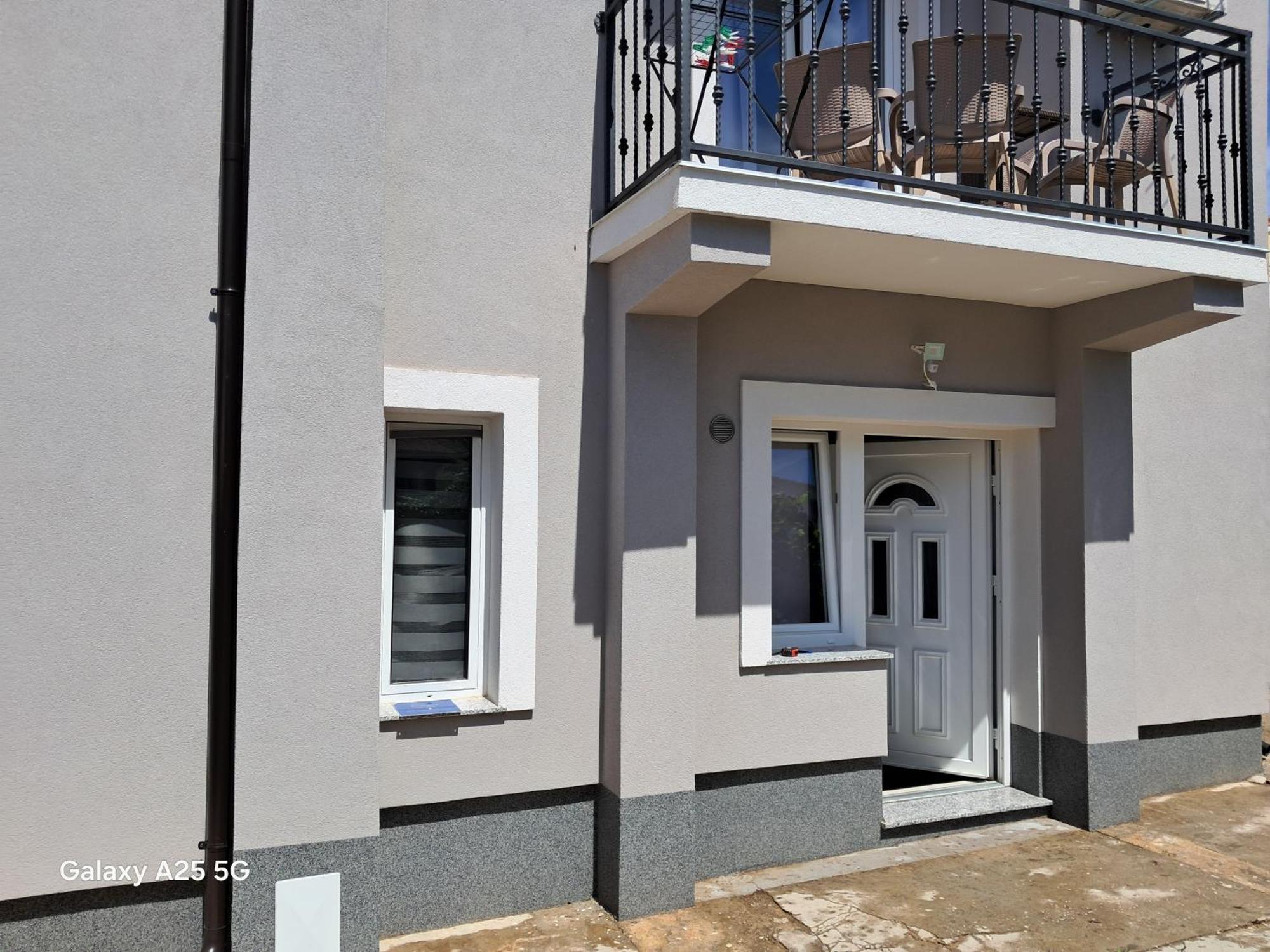 Apartments Tonci Tribunj  Exterior photo